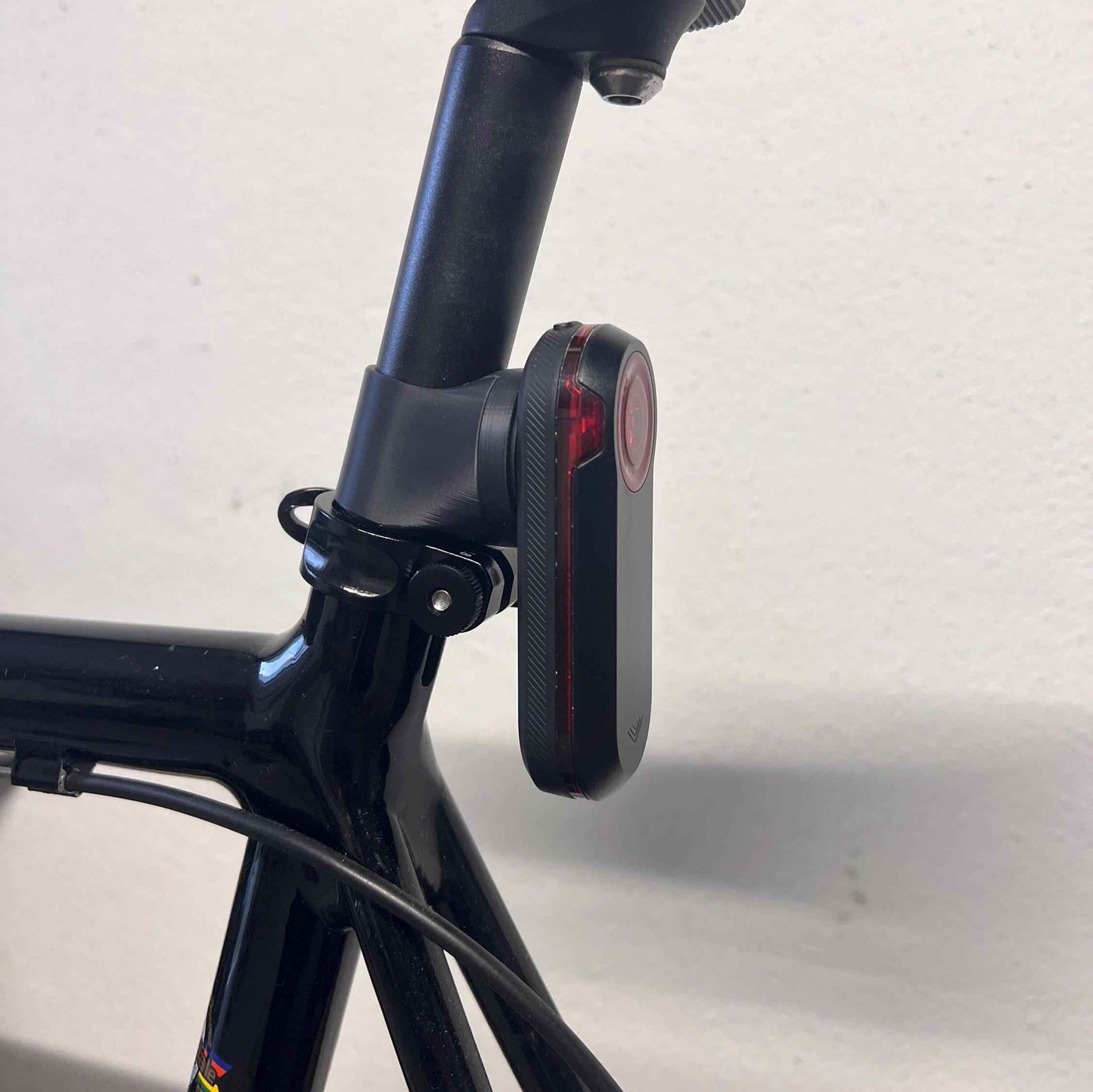 Runde Sattelstütze Ø 25,4 | 27,2 | 30,9 | 31,6 | 31,8 - Garmin Varia | Bryton Gardia | Magene L508 | Wahoo Trackr Radar Halter / Mount