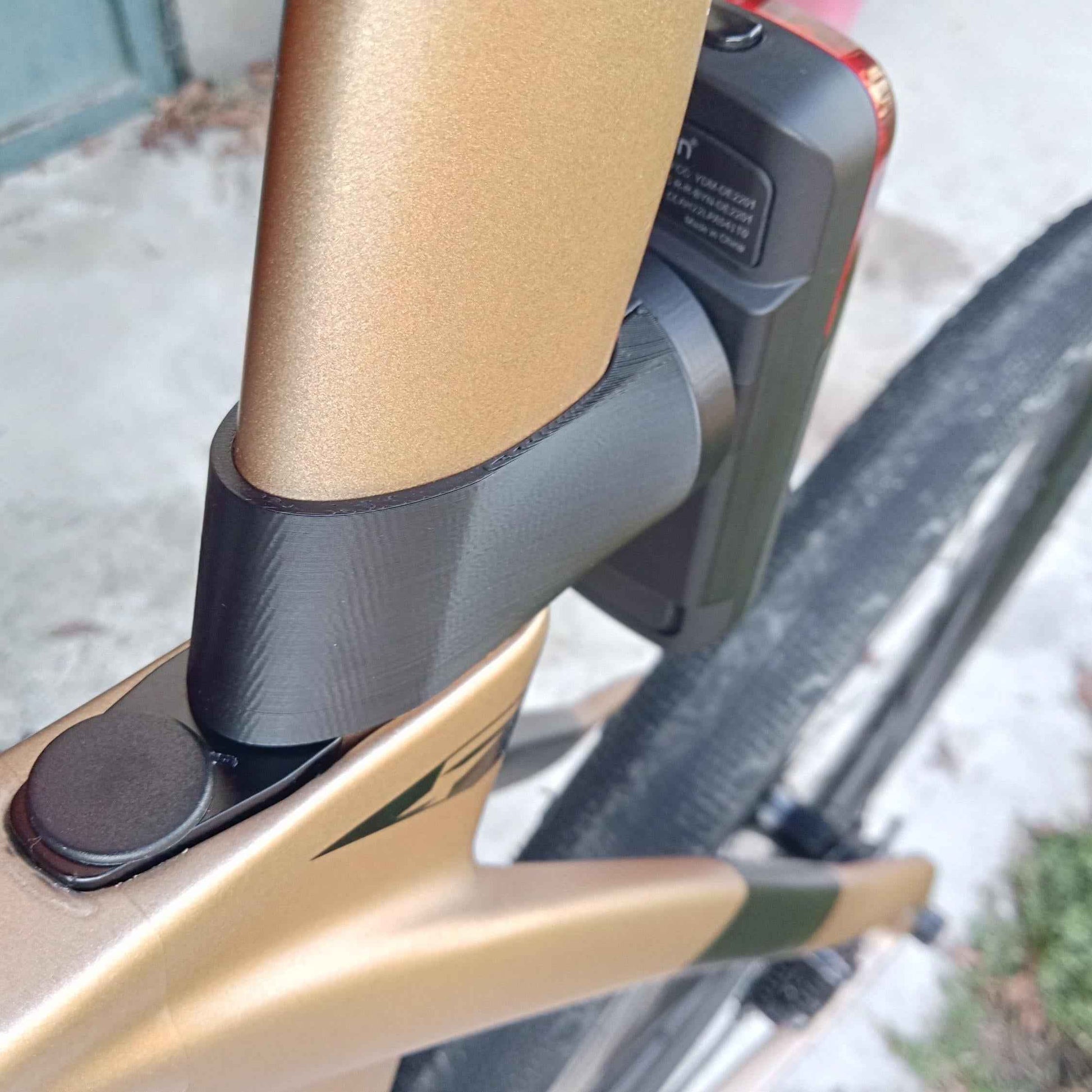 Pinarello Grevil F - Garmin Varia | Bryton Gardia | Magene L508 | Wahoo Trackr Radar Halter / Mount