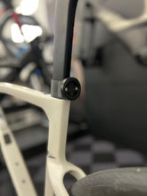 Pinarello F - Garmin Varia | Bryton Gardia | Magene L508 | Wahoo Trackr | iGPSPORT Radar Halter / Mount