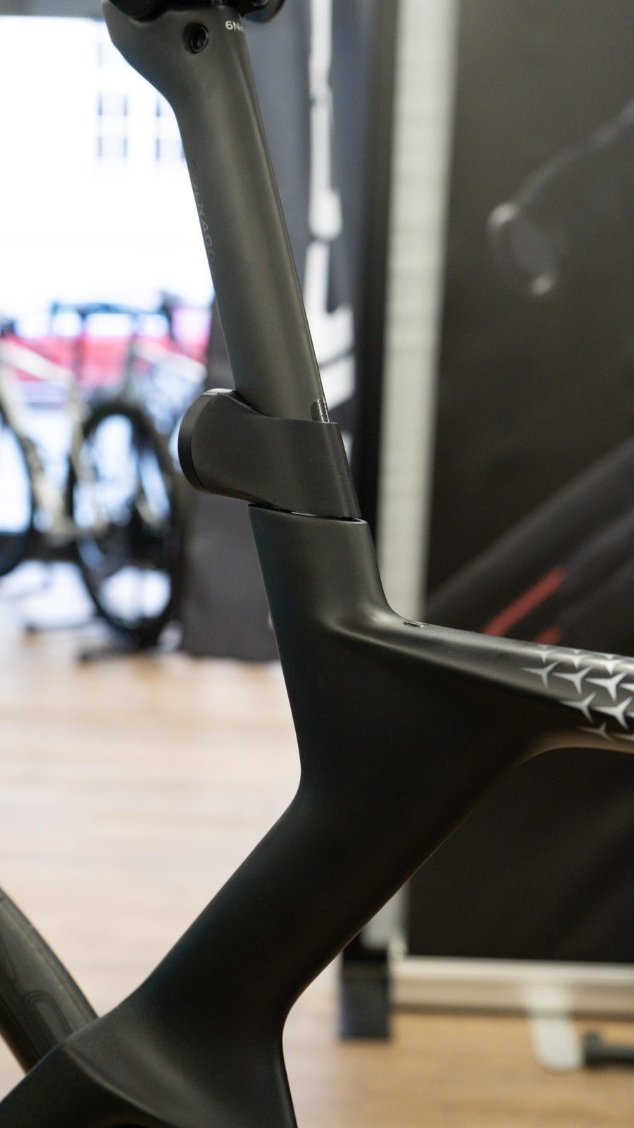Colnago Y1RS - Garmin Varia | Bryton Gardia | Magene L508 | Wahoo Trackr | iGPSPORT Radar Halter / Mount